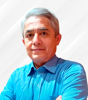 Mgtr. José Vinicio Estévez Pereira